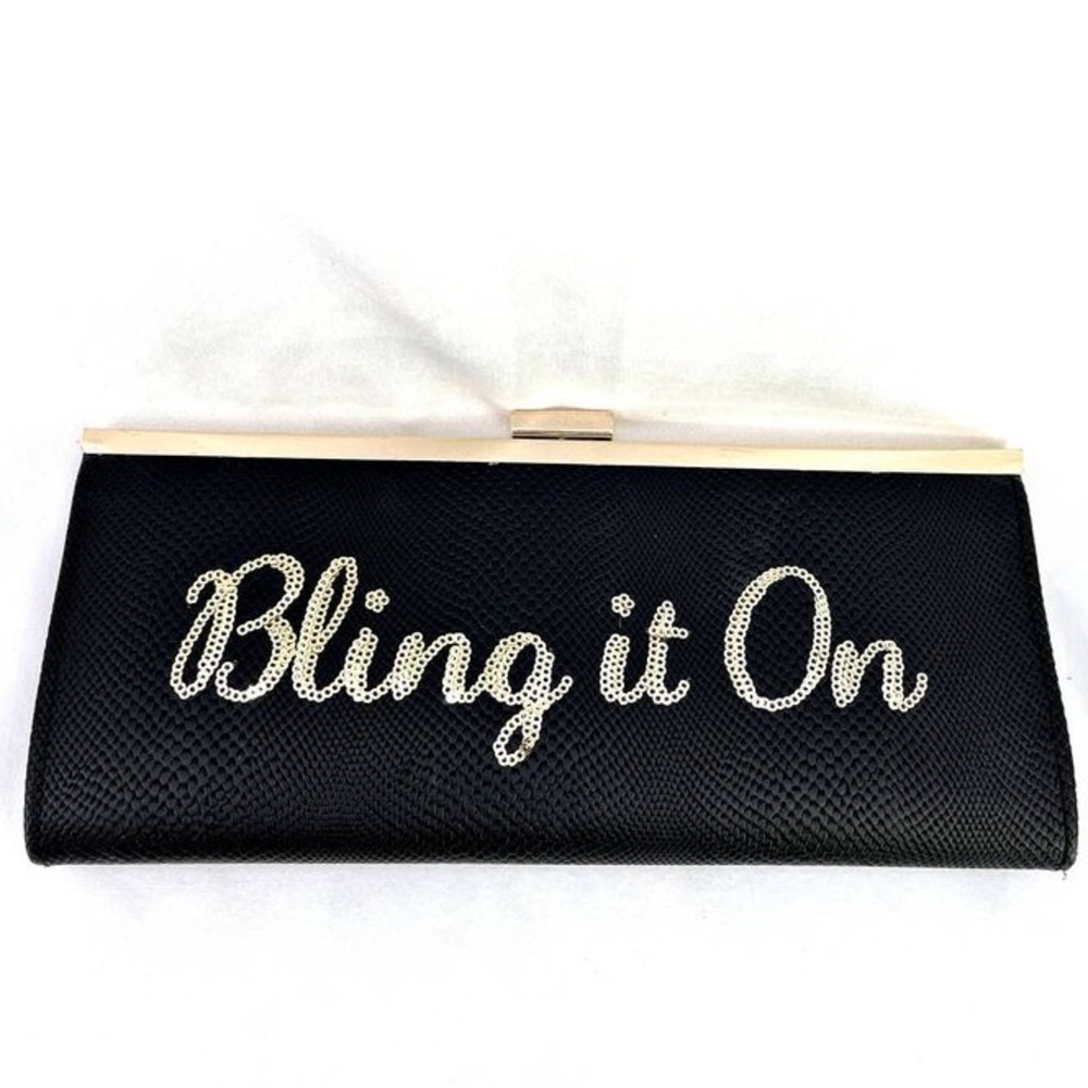 NEW ⭐️ BLING IT ON ⭐️ vegan snake skin blck clutch